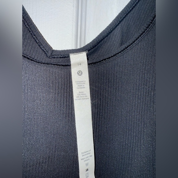 Lululemon Black Ribbed Top - Picture 2 of 3